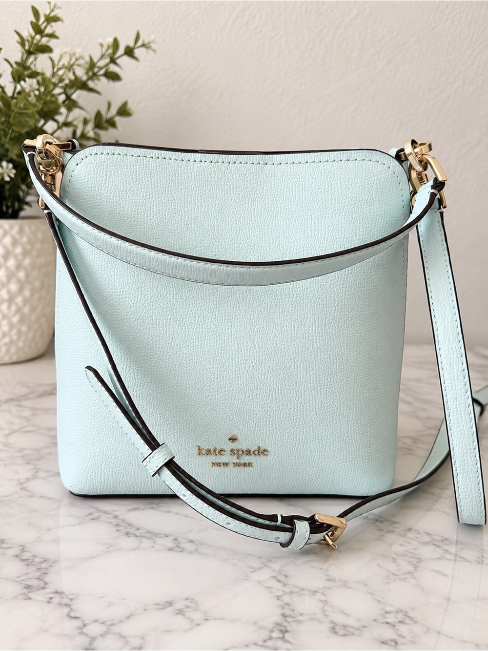 Kate Spade Blue Glow Darcy
Bucket Bag